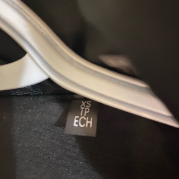 Calvin Klein woman’s spring coat. - Picture 6 of 7